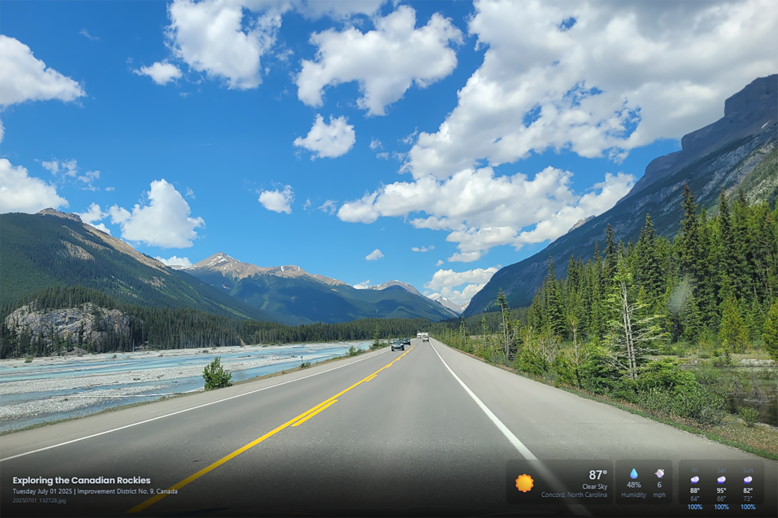 View slideshow with weather overlay on a landscape photo